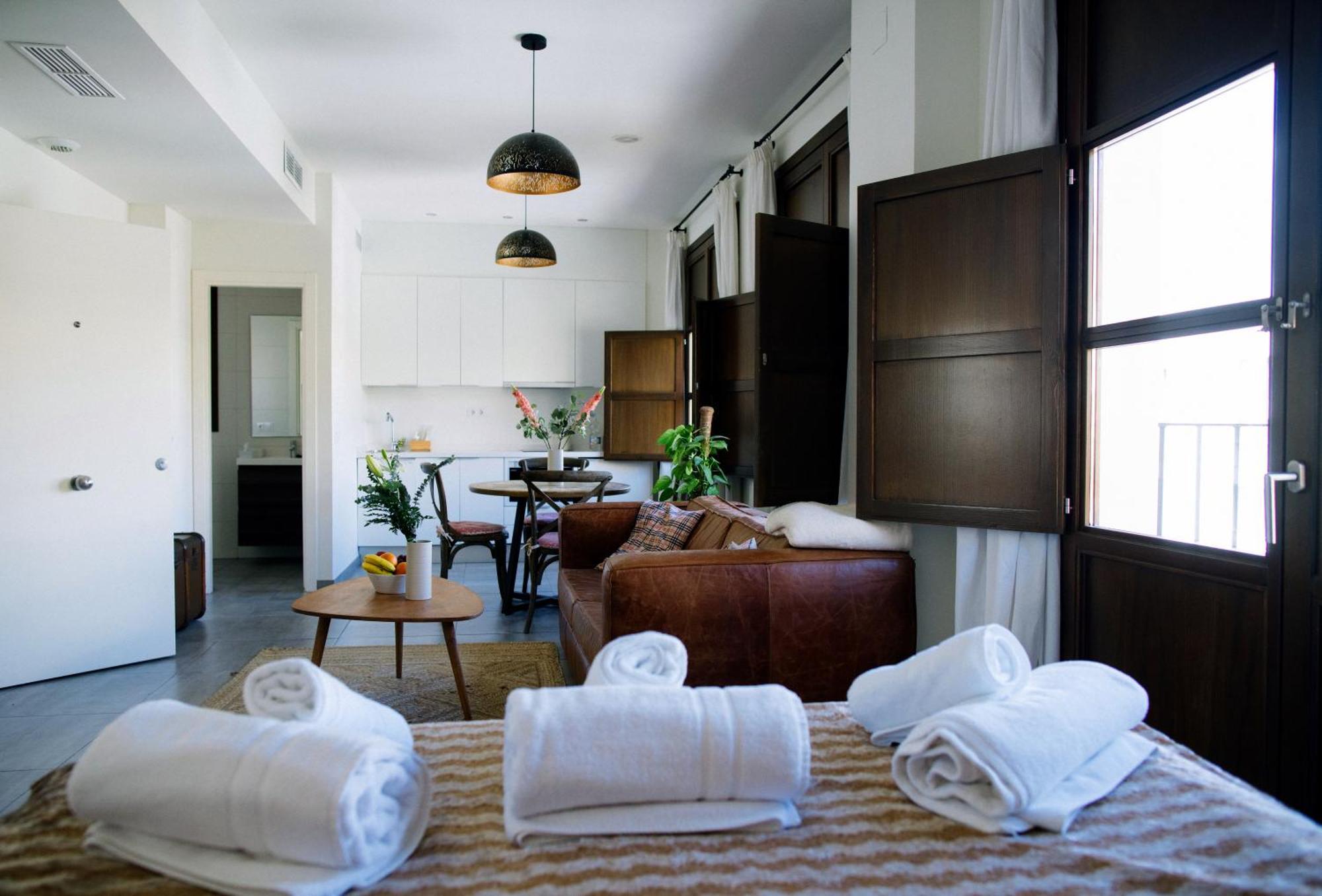 Apartamentos El Marques มาลากา ภายนอก รูปภาพ